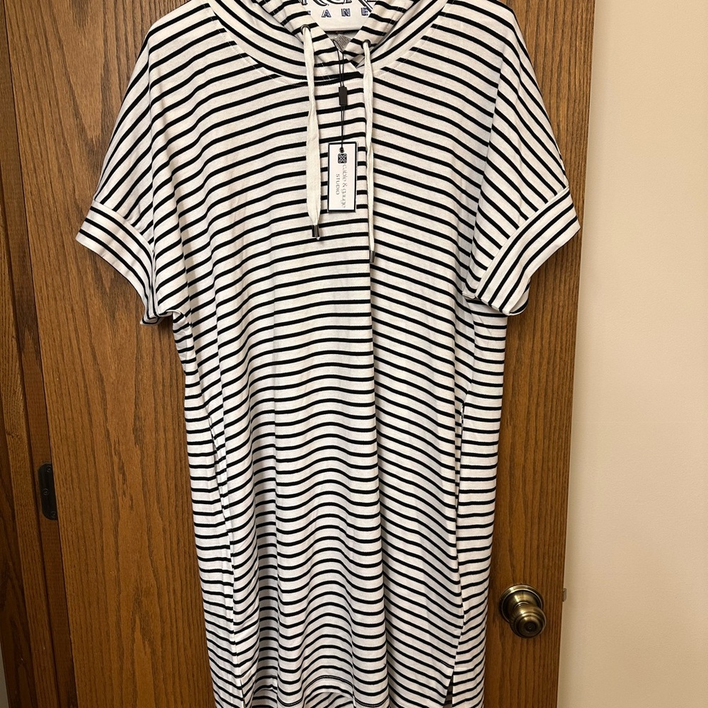 Cable & Gauge Black and White Striped Sweater Dress